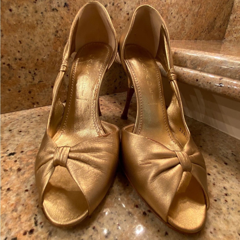 Gold soft leather casadei sandals